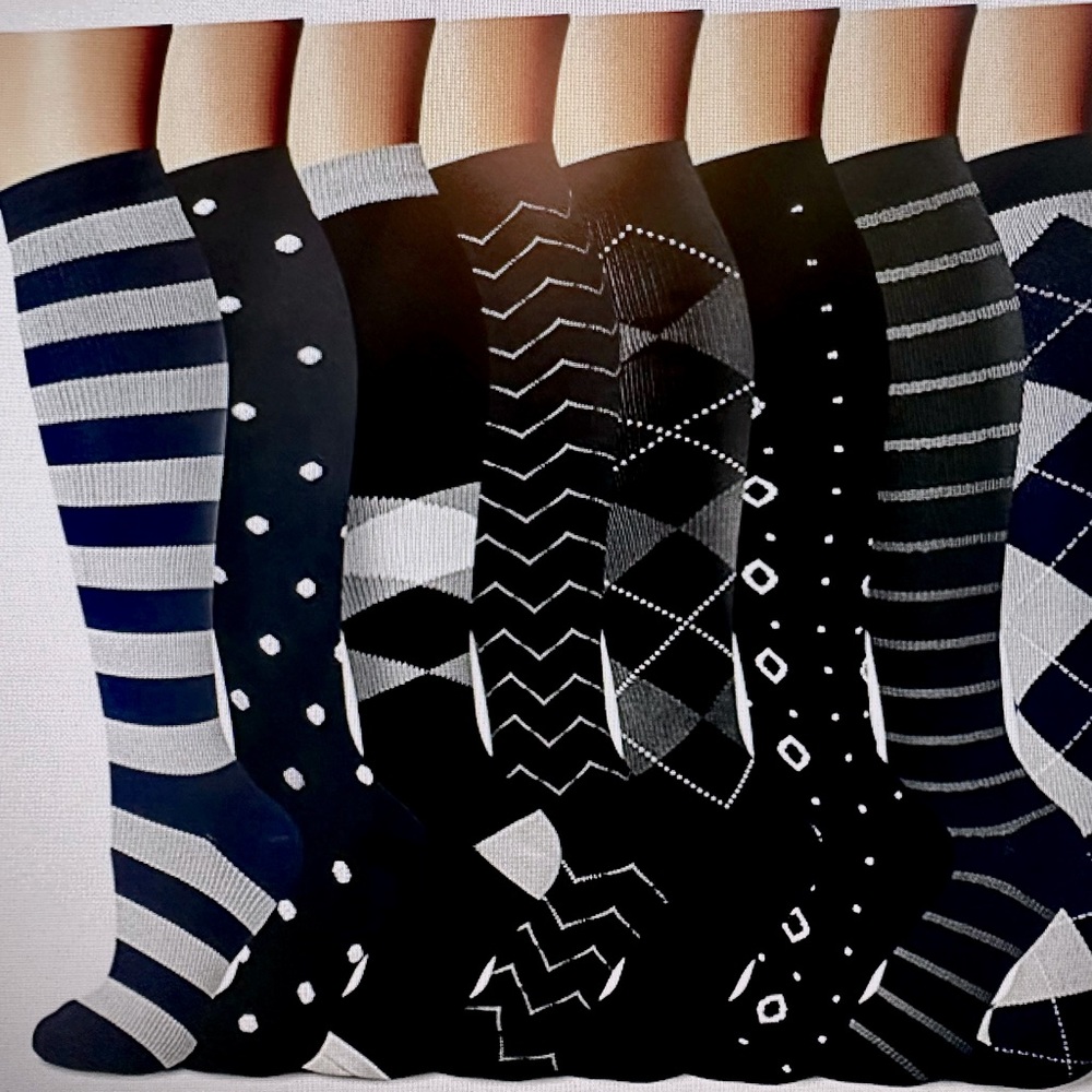Unisex compression socks, I bought for my husband.  He wore one pair one time.